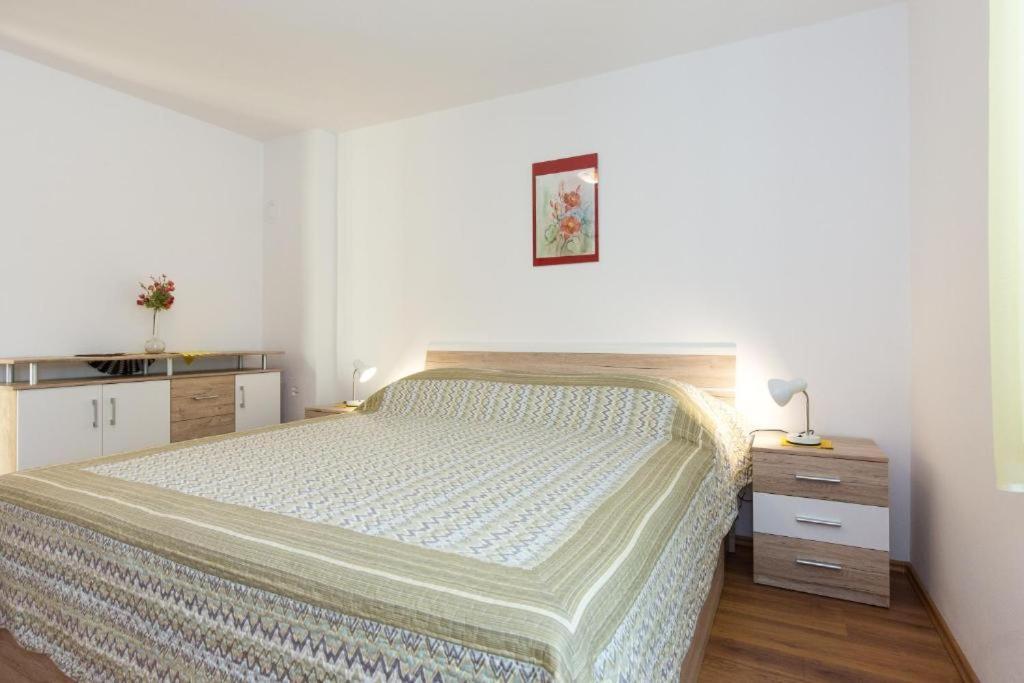 Apartments Hodanic 크르크 외부 사진